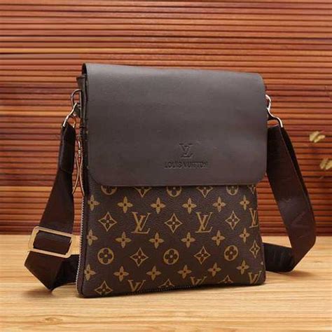 lv cross bag mens